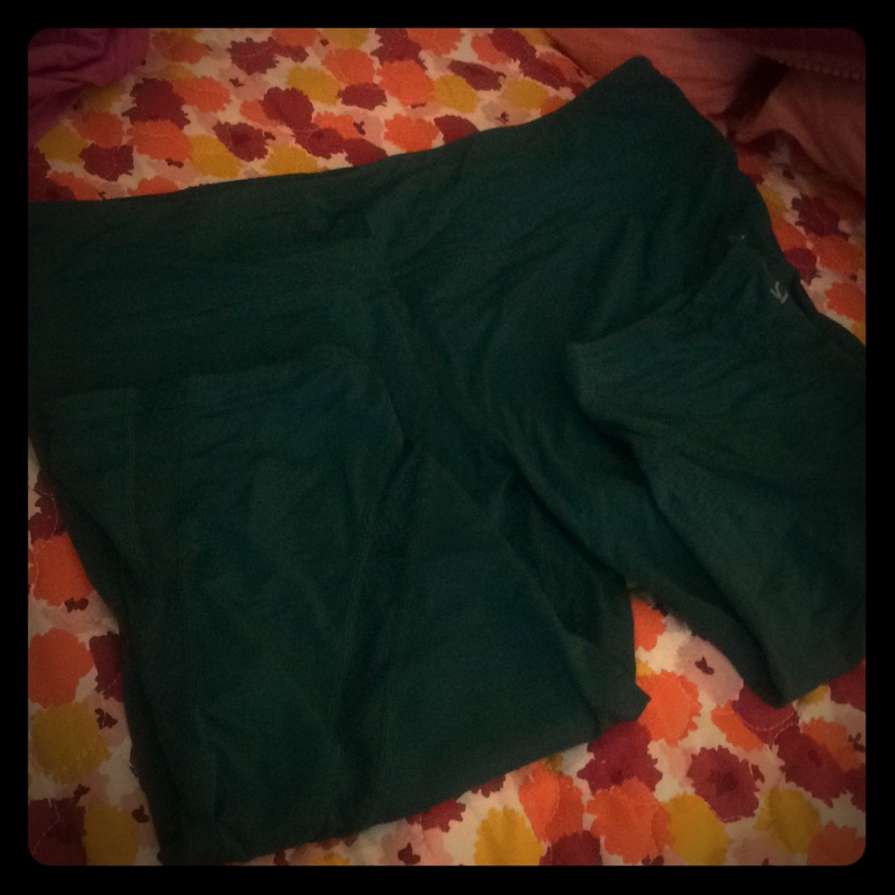 Gap workout capris